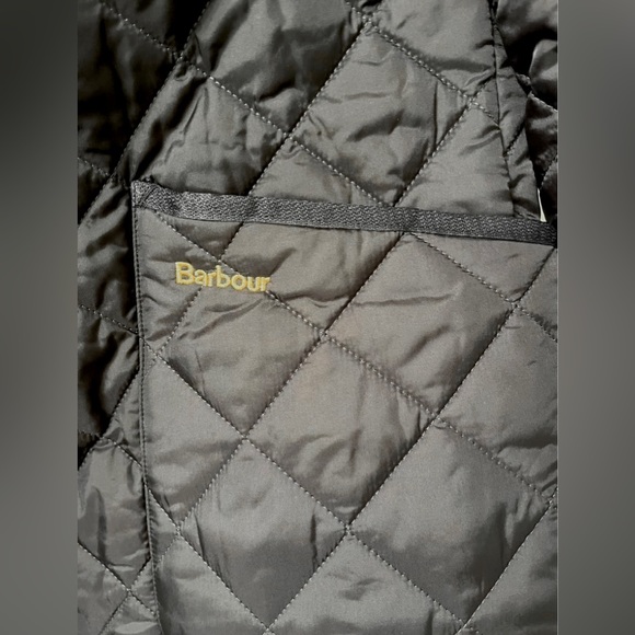 BARBOUR Men's Heritage Liddesdale Quilted Jacket
Black Size M - Picture 5 of 6